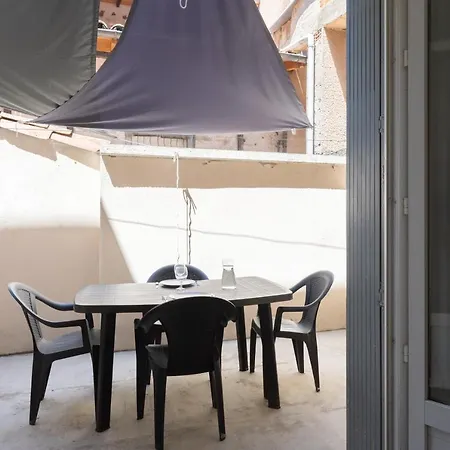 Casa de Férias Maison La Majorelle - 90m2 - Garage Et Terrasse